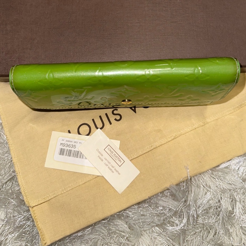 Louis Vuitton Sarah Wallet Monogram Vernis Vert Tonic - Picture 11 of 17